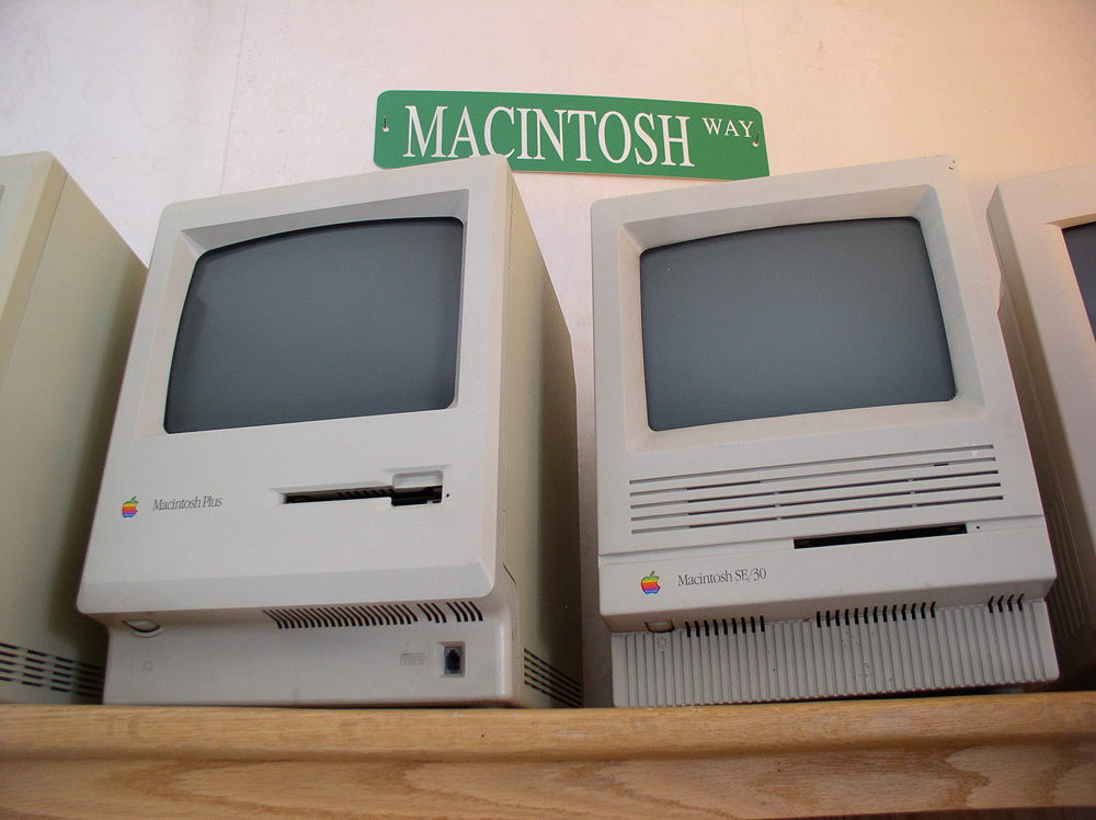 【Apple】 SE/30 Macintosh 68kヴィンテージ68k